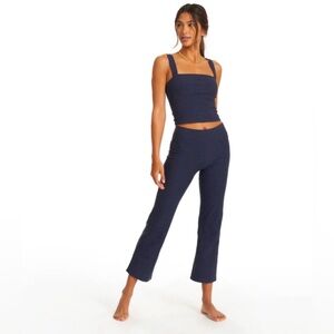 Vuori midrise Elevation Slim Flare, black Heather, size small